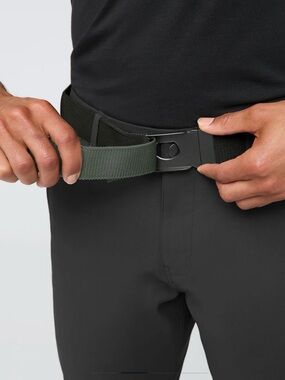 DU/ER Reversible Stretch Belt NWT.